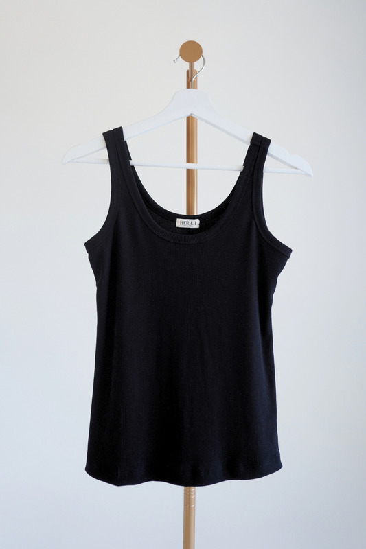 The Bella Tank Black