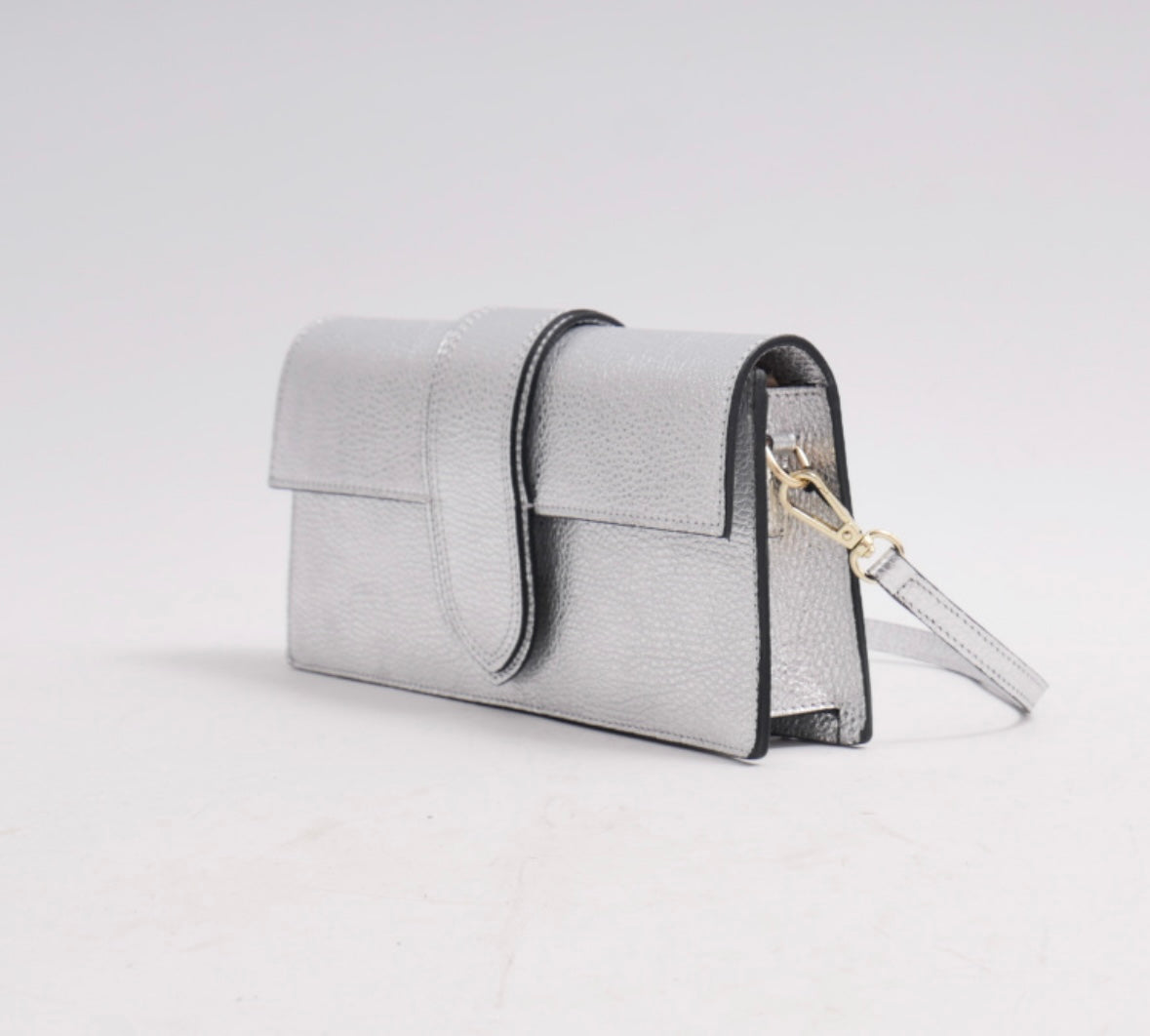 The Silver Convertible – clean, functional, premium